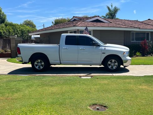 Used 2016 RAM 1500 Classic SLT RWD image 1