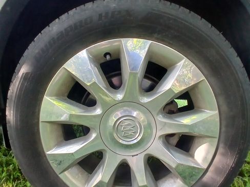 Used 2011 Buick Enclave CXL w/ Trailering Provision Package FWD image 12