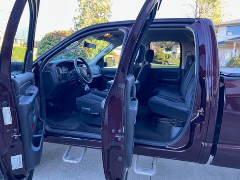 Used 2005 Dodge Ram 2500 Truck SLT w/ Trailer Tow Group image 13