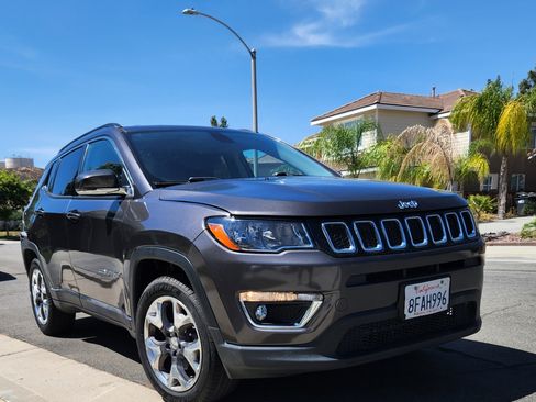 Used 2019 Jeep Compass Limited image 25