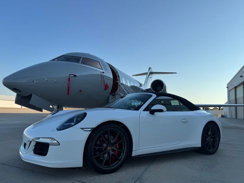 Used 2014 Porsche 911 Carrera 4S AWD/4WD image 16