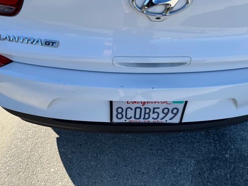 Used 2018 Hyundai Elantra GT FWD image 29