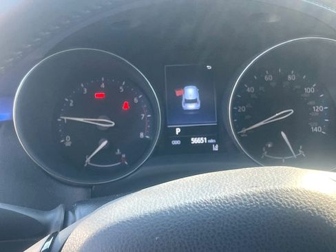 Used 2021 Toyota C-HR XLE image 14