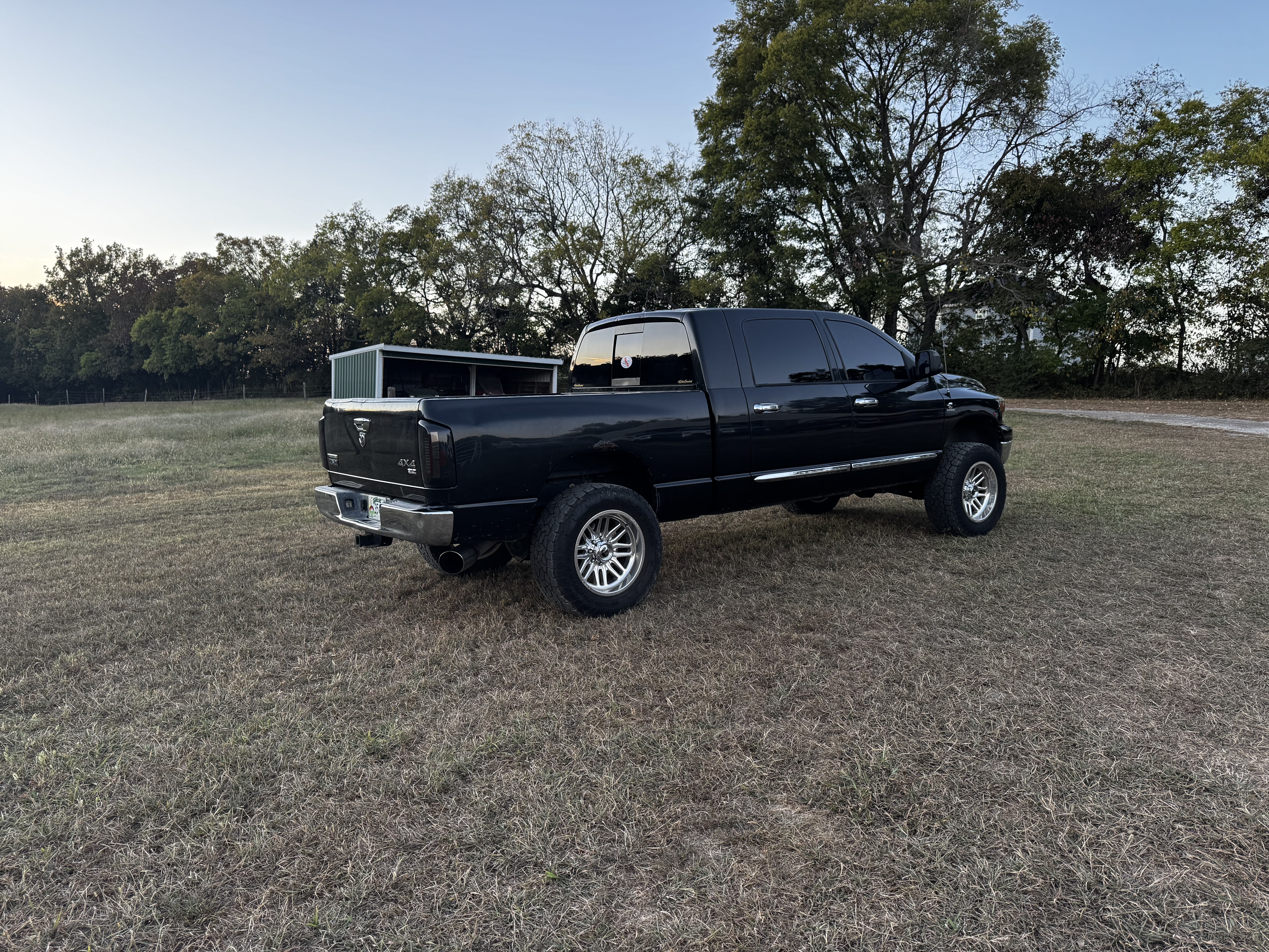 Used 2007 Dodge Ram 2500 Truck SLT w/ Light Group AWD/4WD image 6