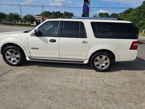 Used 2007 Ford Expedition EL Limited image 2