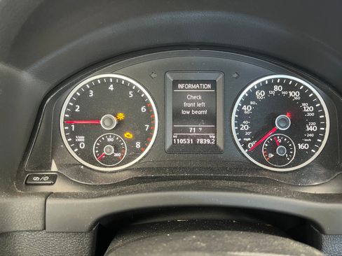 Used 2016 Volkswagen Tiguan S image 6