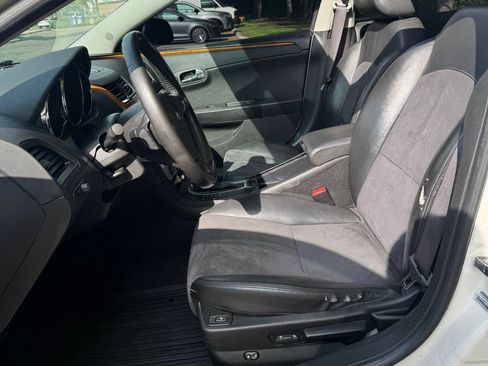 Used 2010 Chevrolet Malibu LT FWD image 11