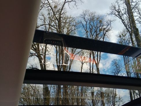 Used 2013 Jeep Grand Cherokee Overland w/ Advance Technology Group image 16