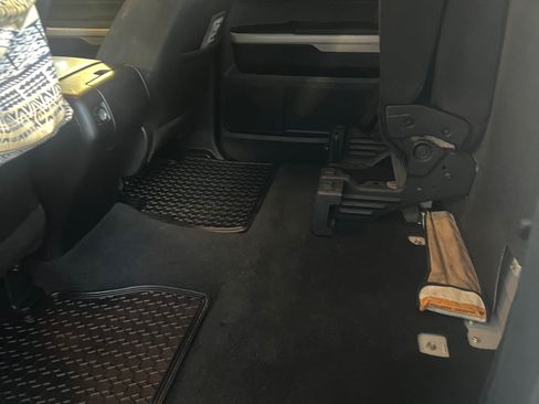 Used 2014 Toyota Tundra SR AWD/4WD image 10