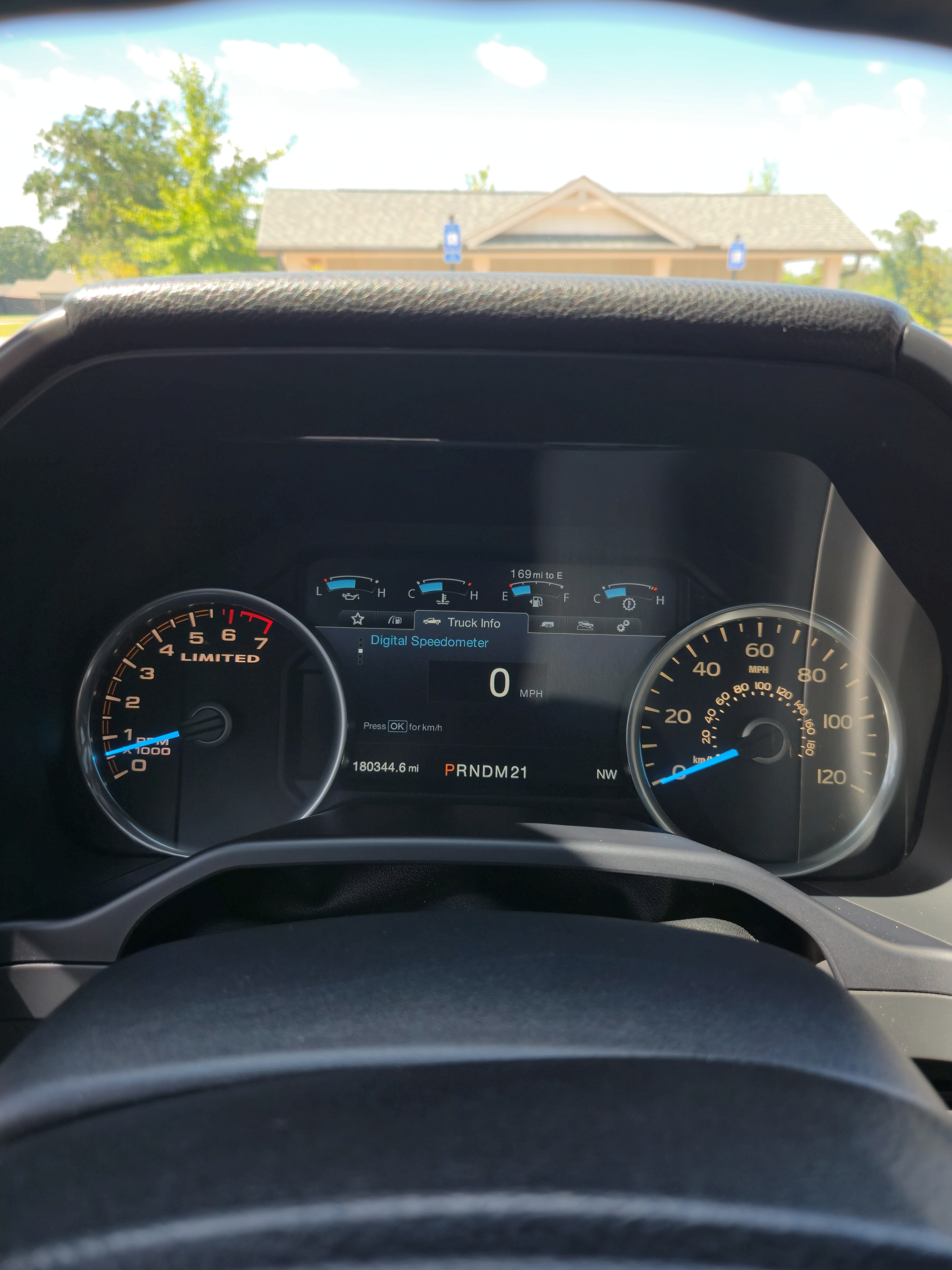 Used 2016 Ford F150 Limited AWD/4WD image 27
