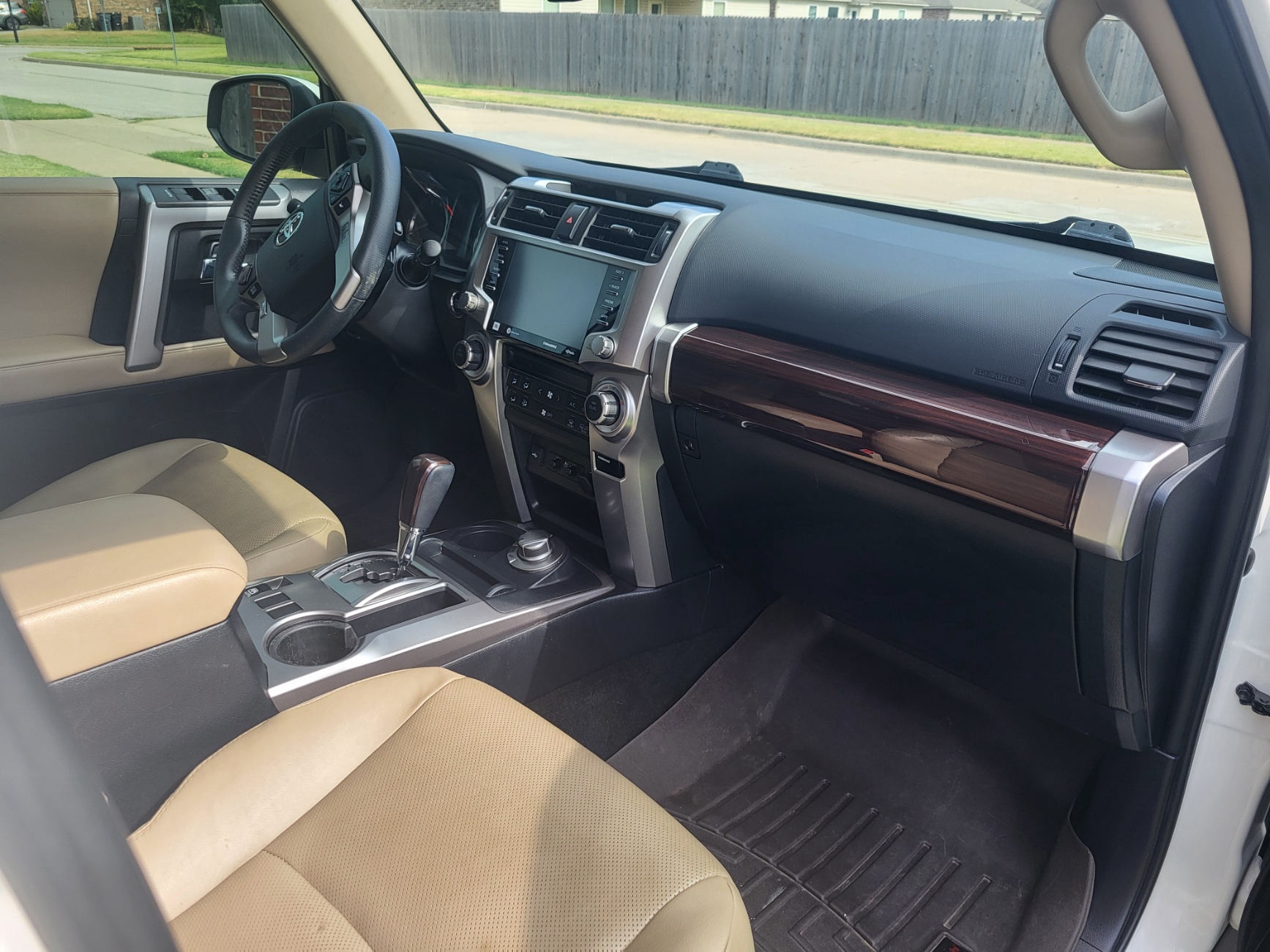Used 2022 Toyota 4Runner Limited AWD/4WD image 8
