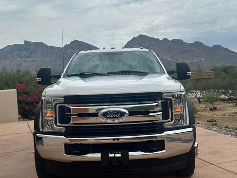 Used 2019 Ford F450 XL w/ STX Appearance Package AWD/4WD image 2