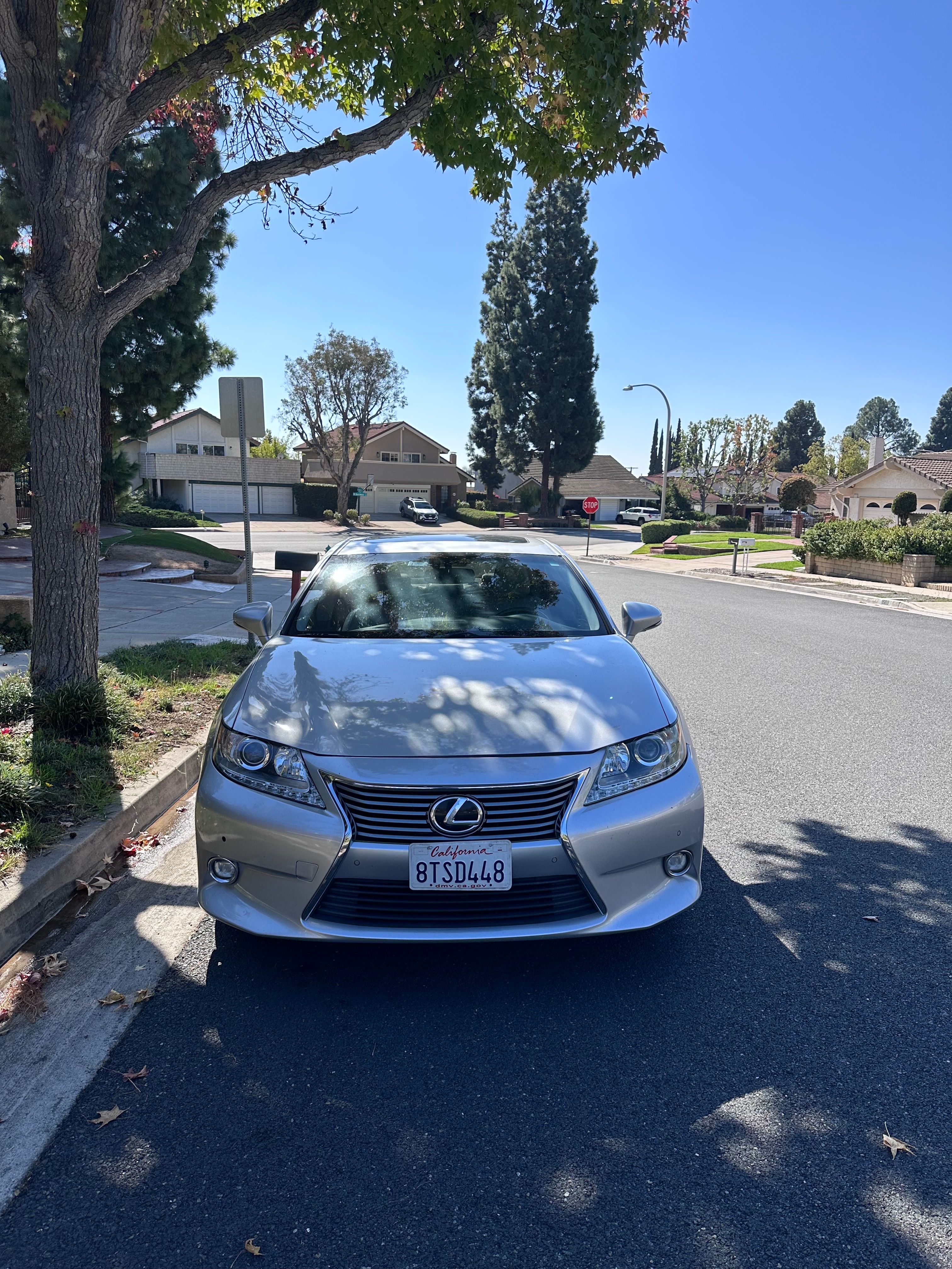 Used 2014 Lexus ES 350 w/ Luxury Package FWD image 7