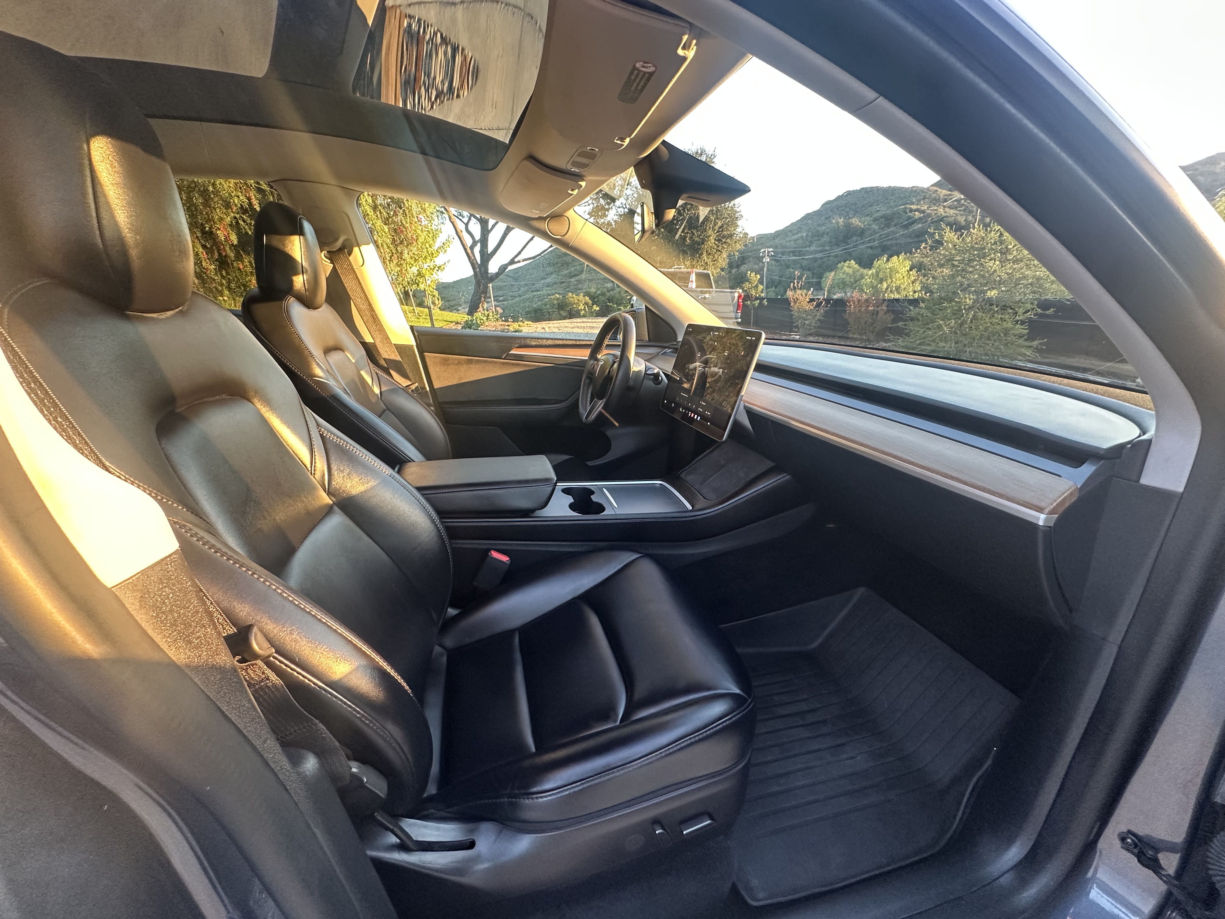 Used 2022 Tesla Model Y Performance AWD/4WD image 18