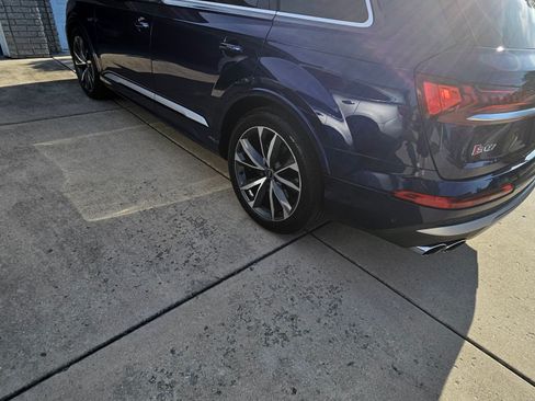 Used 2022 Audi SQ7 Prestige w/ Prestige Package AWD/4WD image 11