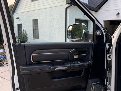 Used 2019 RAM 2500 Limited AWD/4WD image 13