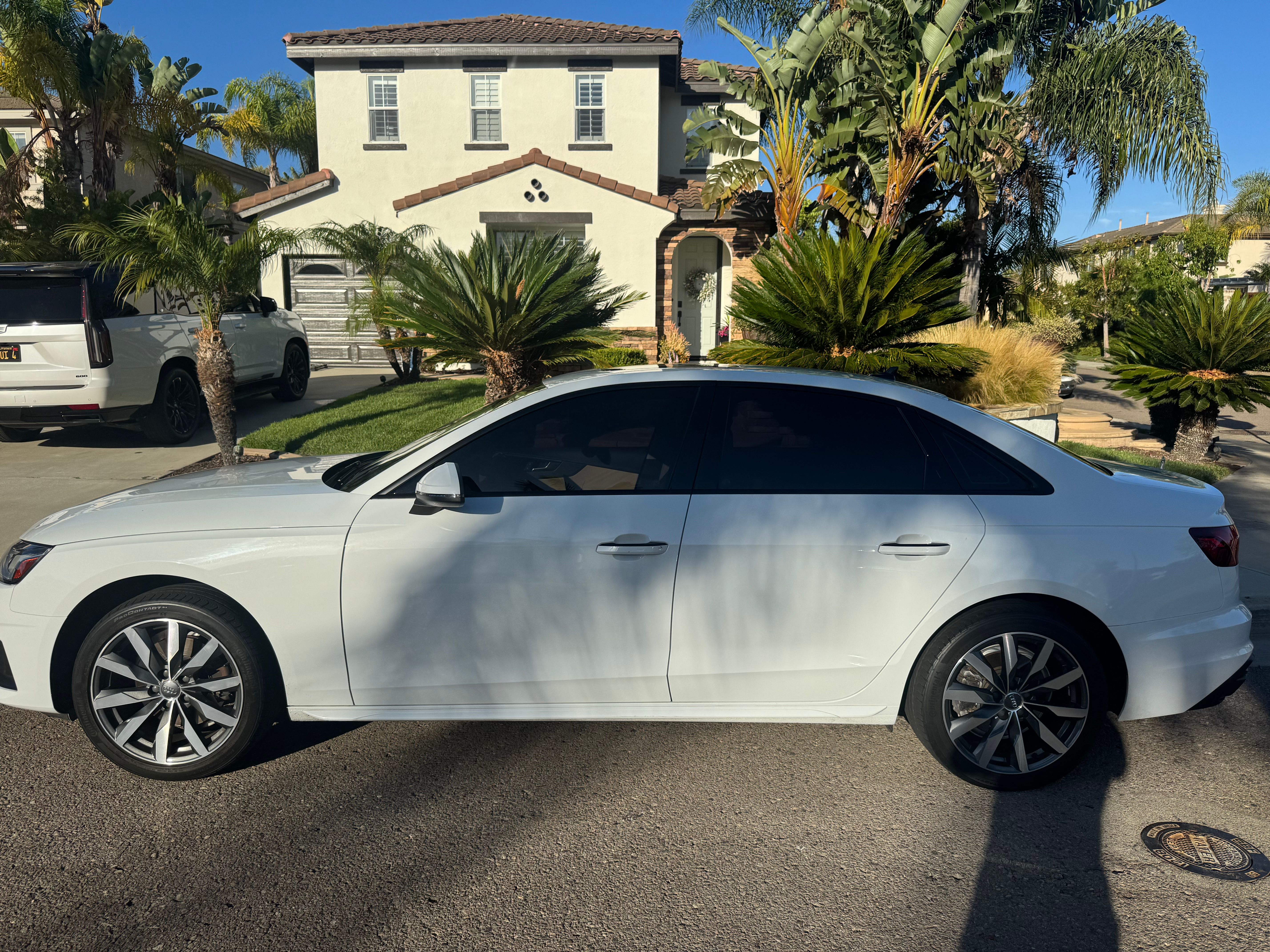 Used 2021 Audi A4 2.0T Premium w/ Convenience Package AWD/4WD image 4