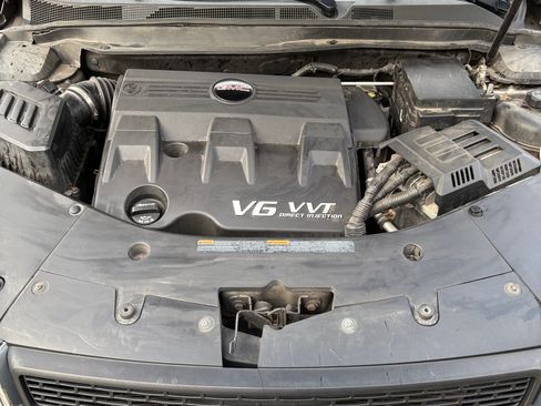 Used 2010 GMC Terrain SLT image 4