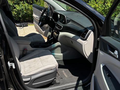 Used 2021 Hyundai Tucson Sport AWD/4WD image 16
