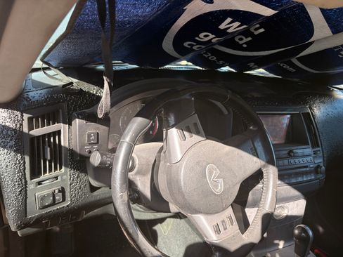 Used 2005 INFINITI FX35 2WD image 12