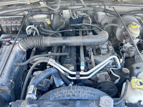 Used 2005 Jeep Wrangler Rubicon image 4