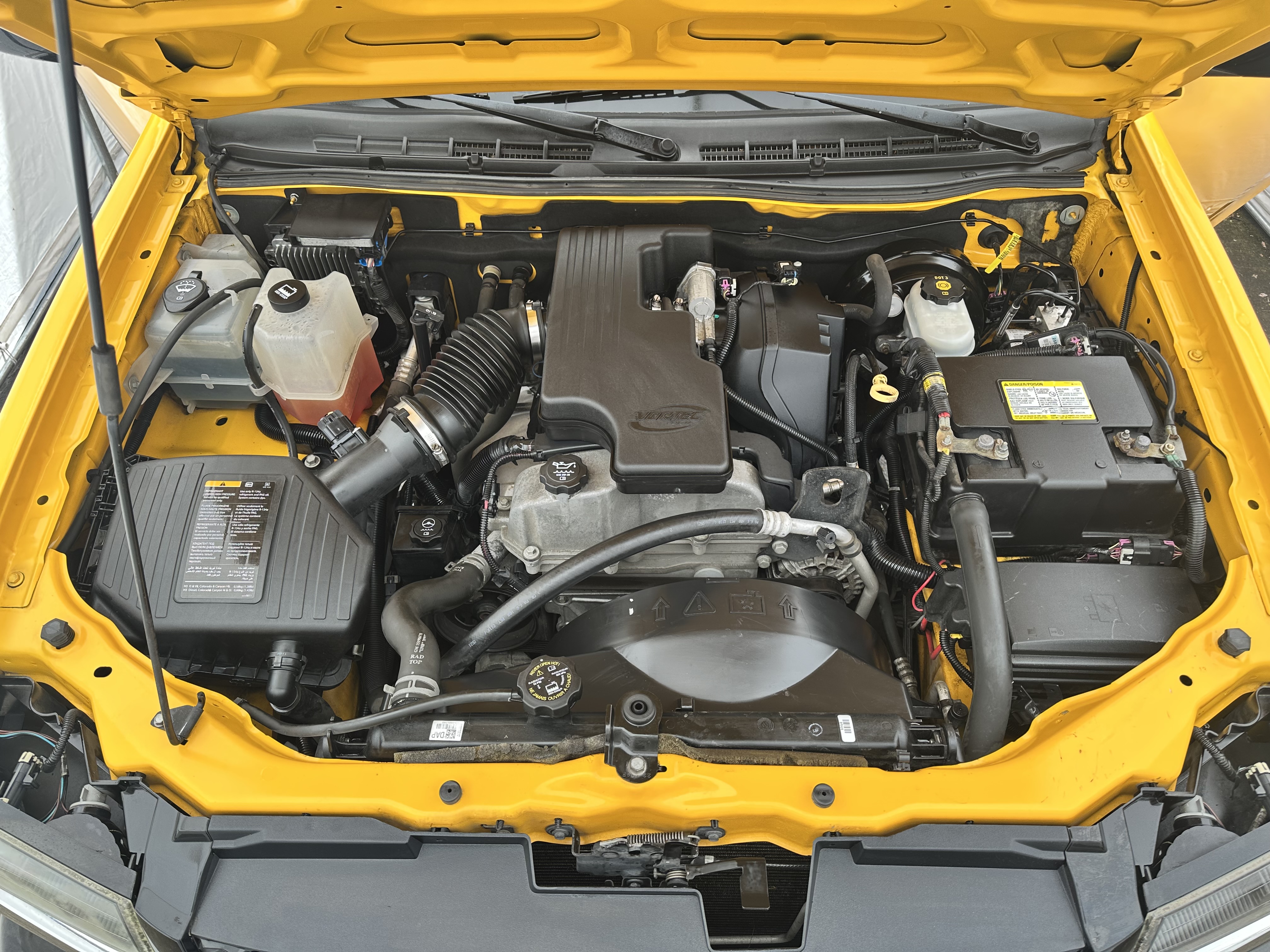 Used 2011 Chevrolet Colorado W/T AWD/4WD image 5