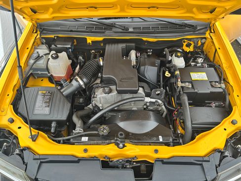 Used 2011 Chevrolet Colorado W/T AWD/4WD image 5