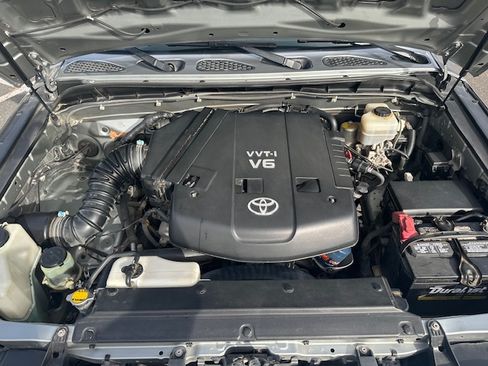 Used 2009 Toyota FJ Cruiser 4WD image 14