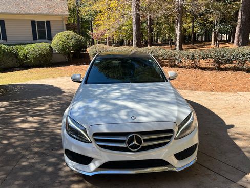 Used 2015 Mercedes-Benz C 300 4MATIC Sedan image 4