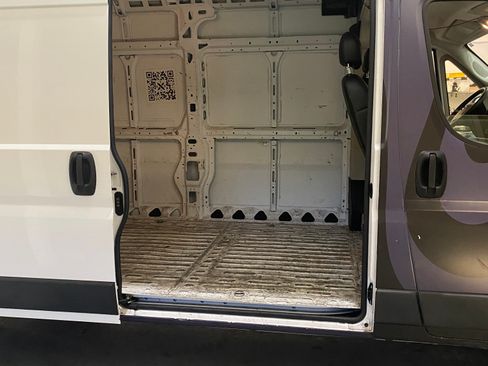 Used 2021 RAM ProMaster 2500 FWD image 13
