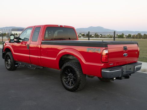 Used 2015 Ford F250 XLT w/ XLT Value Package image 5