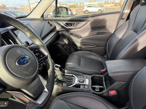 Used 2021 Subaru Forester Limited w/ Popular Package #3 image 8
