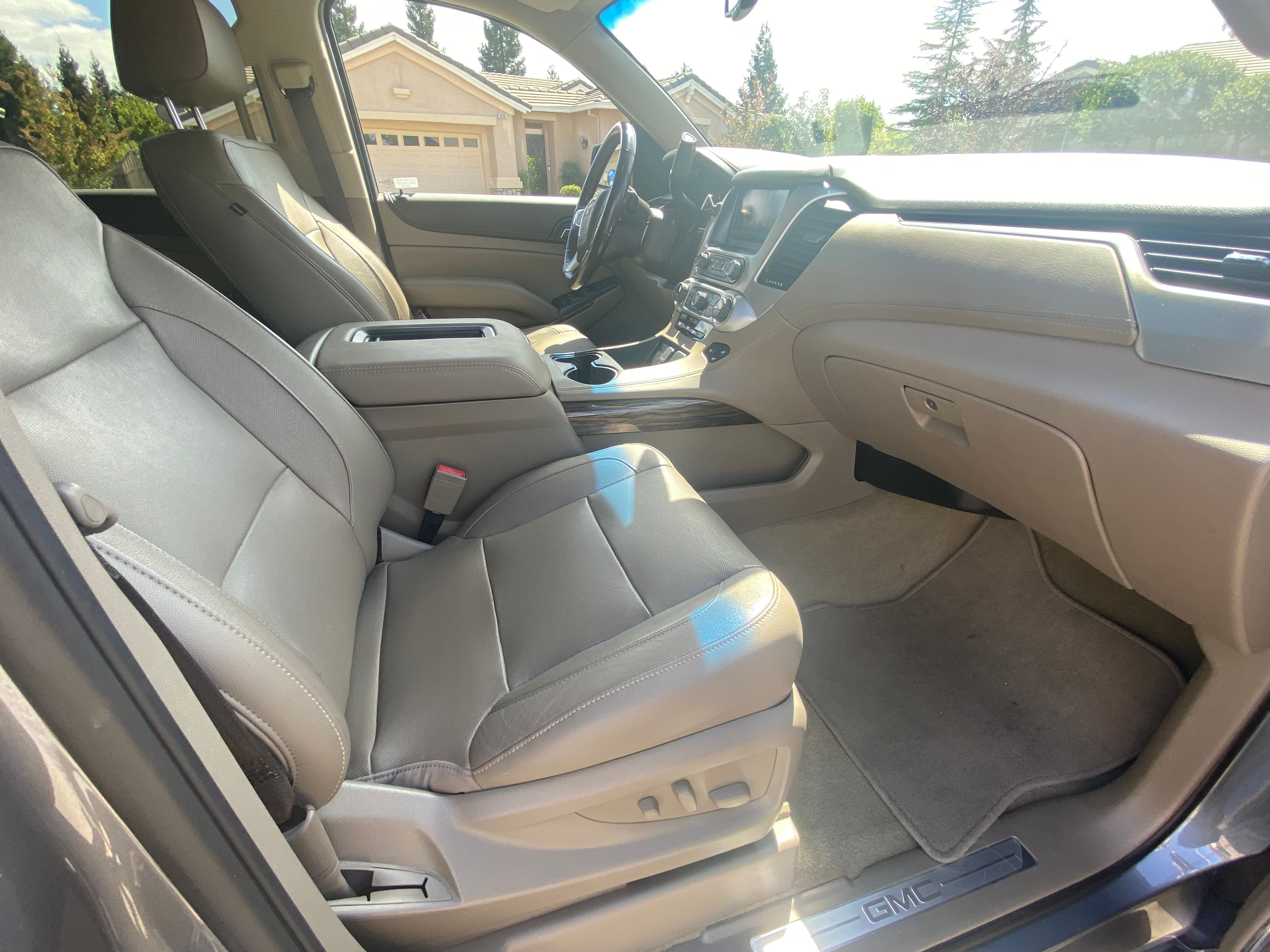 Used 2018 GMC Yukon XL SLT w/ Open Road Package RWD image 18