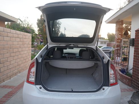 Used 2013 Toyota Prius Three image 12