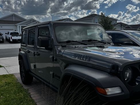 Used 2020 Jeep Wrangler Unlimited Sport AWD/4WD image 2