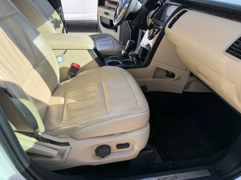 Used 2019 Ford Flex Limited image 4