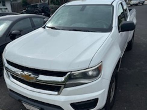 Used 2016 Chevrolet Colorado W/T w/ WT Convenience Package image 2