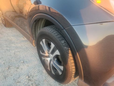 Used 2017 Toyota RAV4 LE w/ Carpet Mat Package image 5