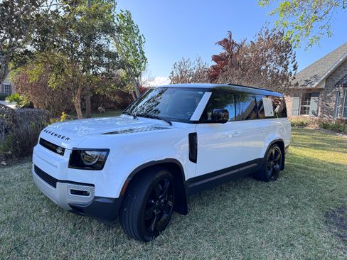Used 2024 Land Rover Defender 130 S image 1
