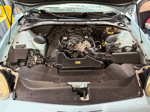 Used 2003 Ford Thunderbird image 8