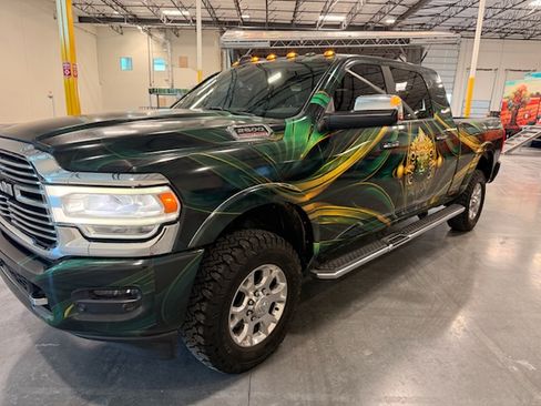 Used 2020 RAM 2500 Laramie w/ Chrome Appearance Group AWD/4WD image 1