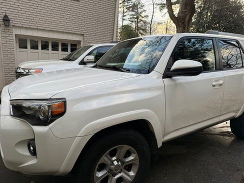 Used 2021 Toyota 4Runner SR5 image 2