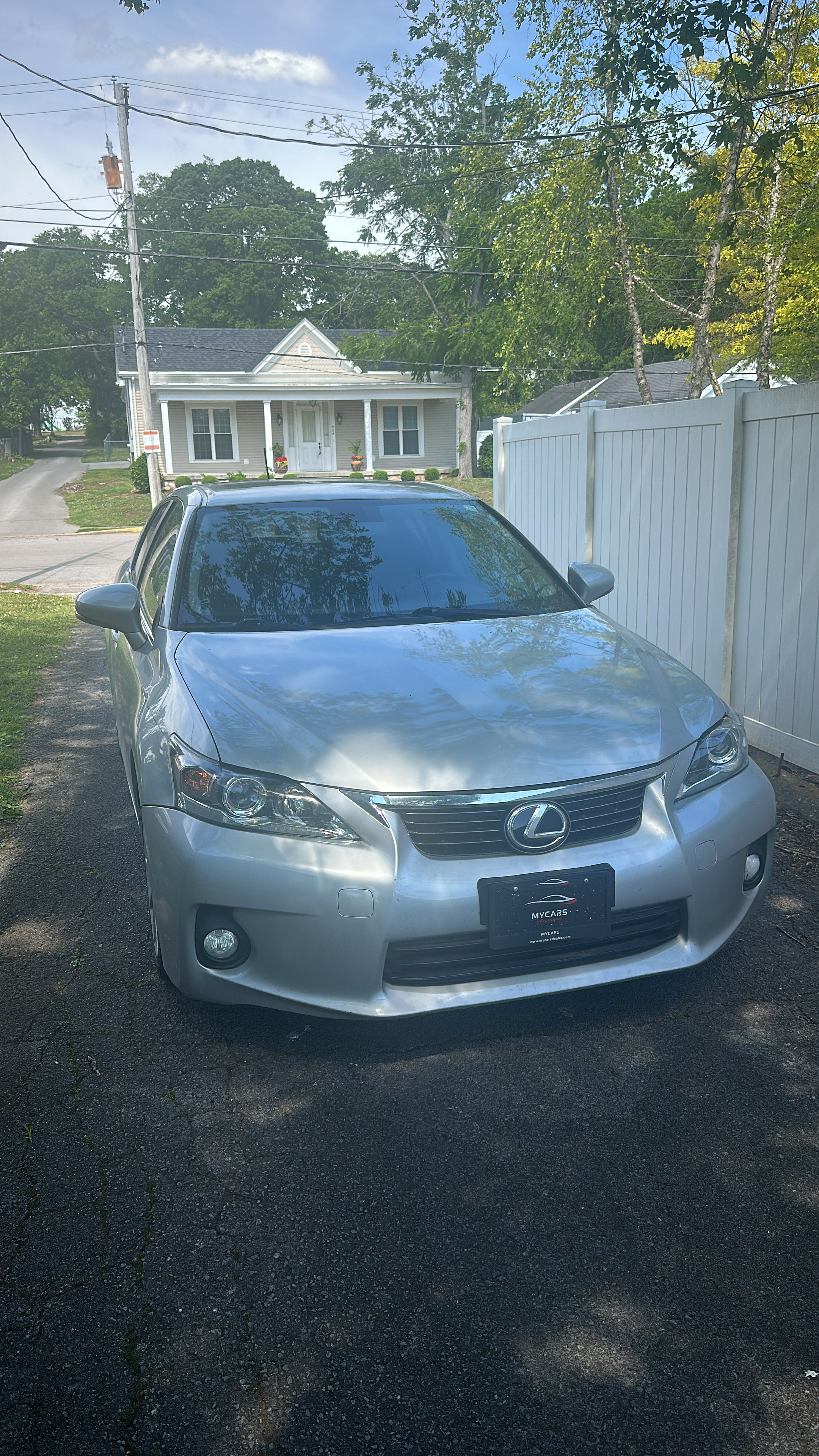 Used 2012 Lexus CT 200h Premium w/ Leather Pkg FWD image 1