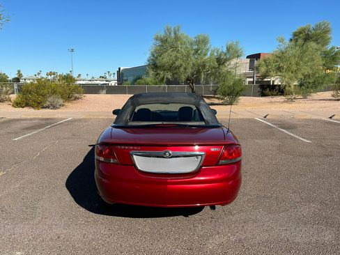 Used 2004 Chrysler Sebring GTC FWD image 17