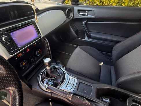 Used 2013 Subaru BRZ Premium w/ Popular Pkg 2C image 14