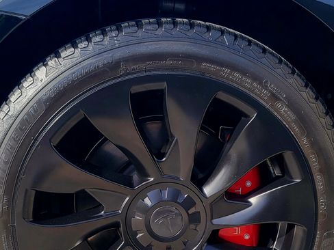 Used 2019 Tesla Model 3 Standard Range Plus image 6