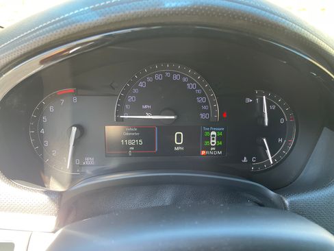 Used 2019 Cadillac XTS Luxury FWD image 11