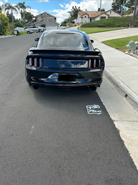 Used 2017 Ford Mustang GT w/ GT Performance Package RWD image 9
