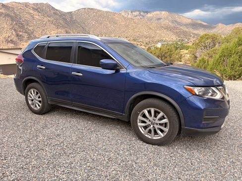 Used 2020 Nissan Rogue SV AWD/4WD image 4