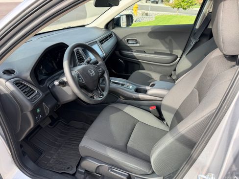 Used 2022 Honda HR-V EX image 18